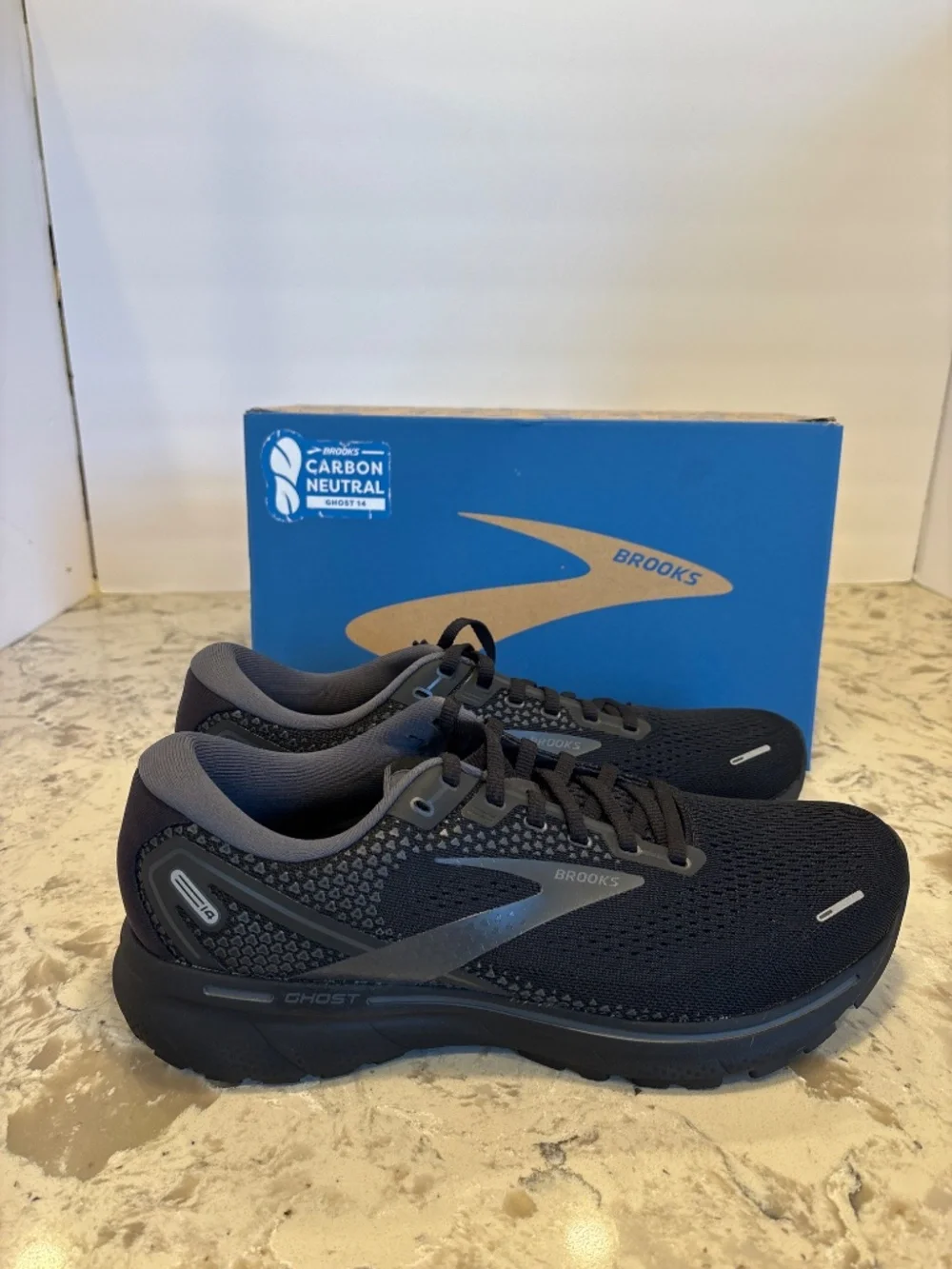 NWB New Men’s Brooks Ghost 14 Running  Shoes, Black Ebony color Way size 10